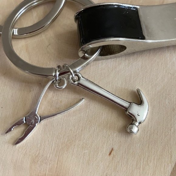 Grandpa 👴 tools 🛠 tools 🧰 can opener keychain - Picture 4 of 7